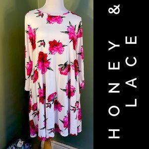 S Honey & Lace dress